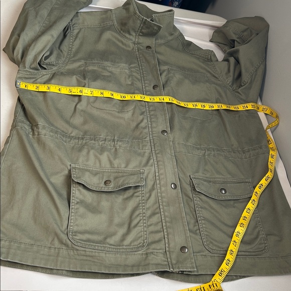 L.L. Bean Women’s Cotton Utility Jacket - Picture 13 of 15